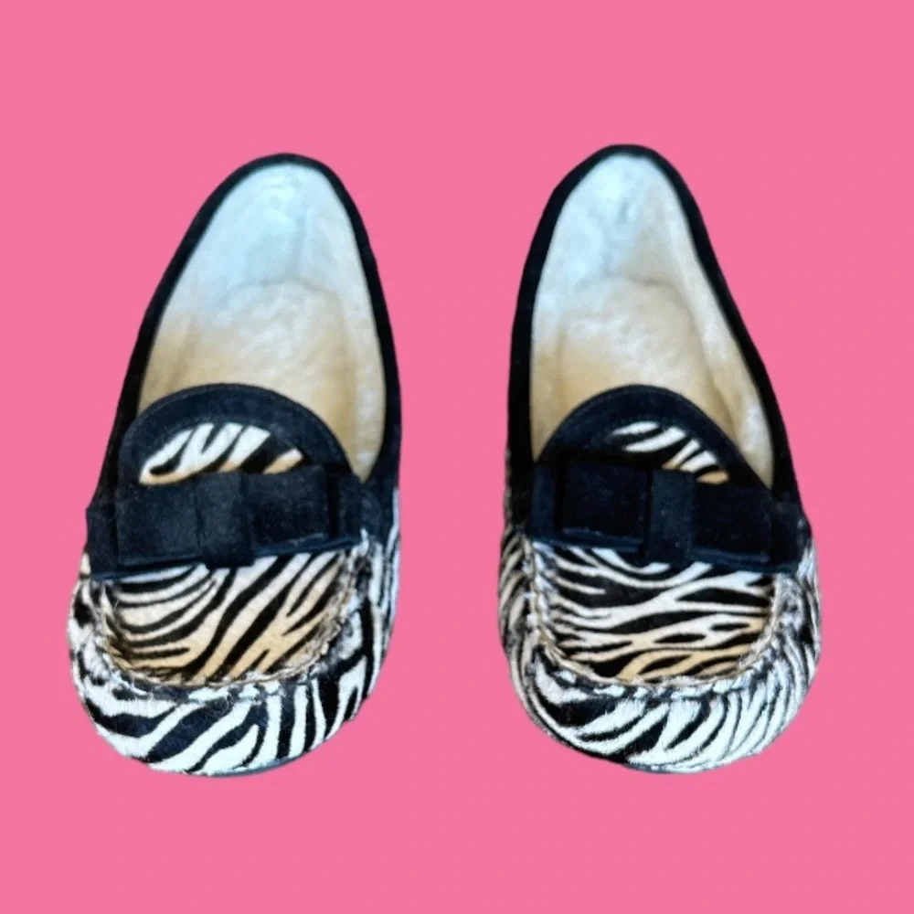 Cole Haan Girls NWOT Zebra Calf Hair Moccasins / Loafers size 12